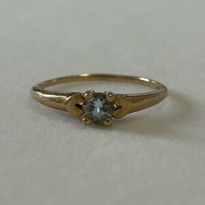 Vintage 10k Solid Gold Aquamarine Blue Gem Yellow Gold Ring
